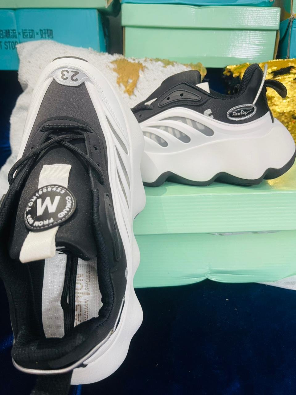 White Chunky Wave Sneakers – Modern Trendy Comfort ShoeBOOTS